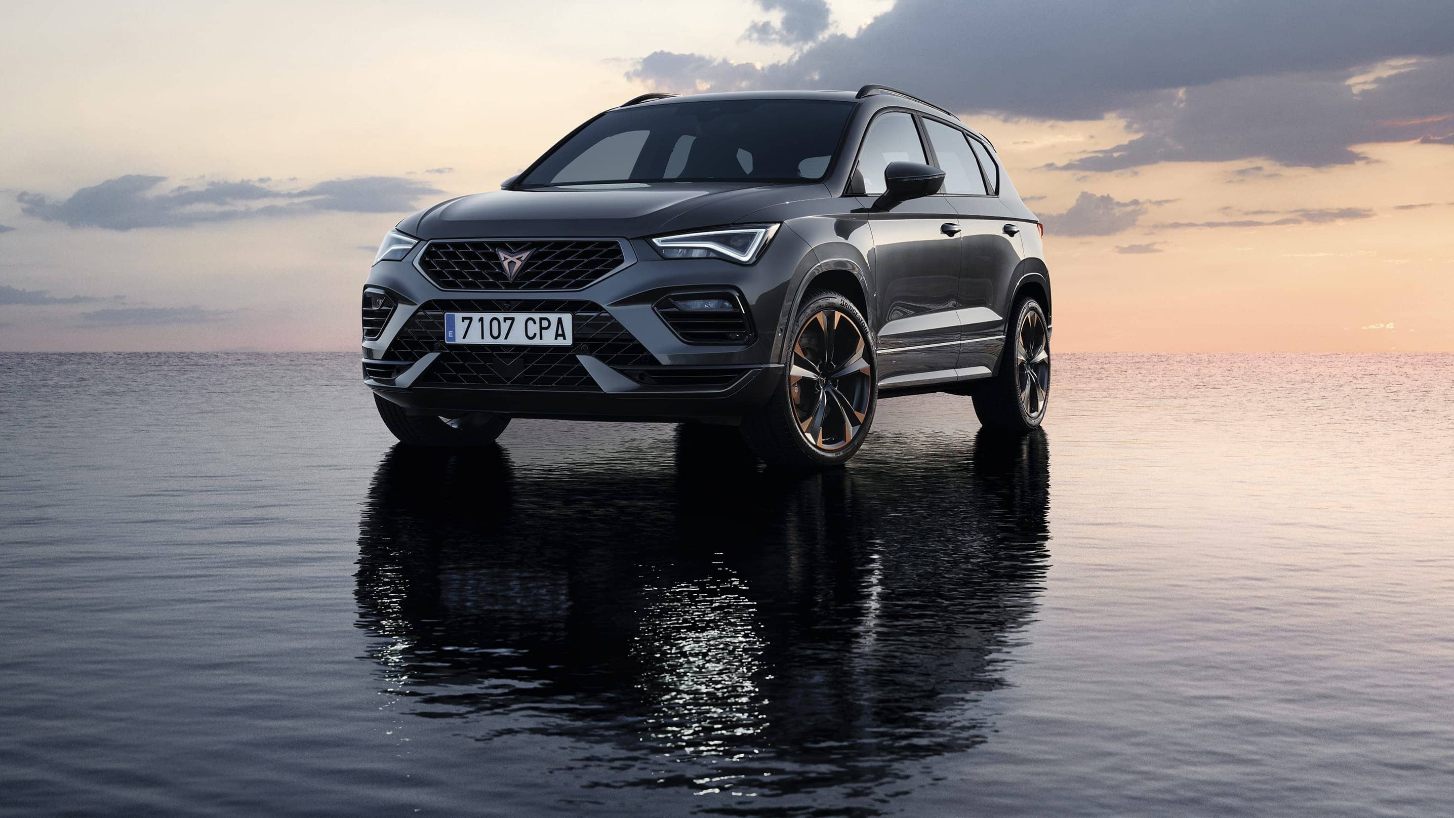 cupra ateca motor 300 hk grafitgrå färg