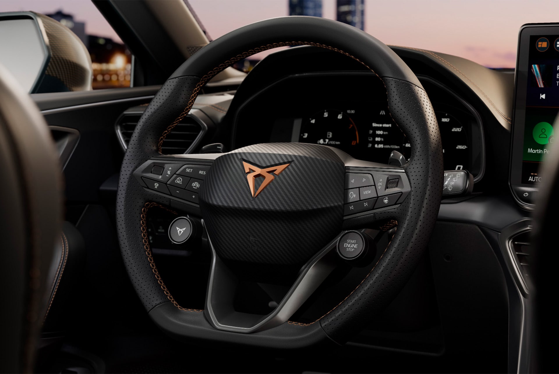 nya cupra leon sportstourer 2024, ratt med satellitreglage, avancerade säkerhetsassistanssystem, adaptiv farthållare, körfältsassistent och dynamisk vägmärkesvisning i realtid.