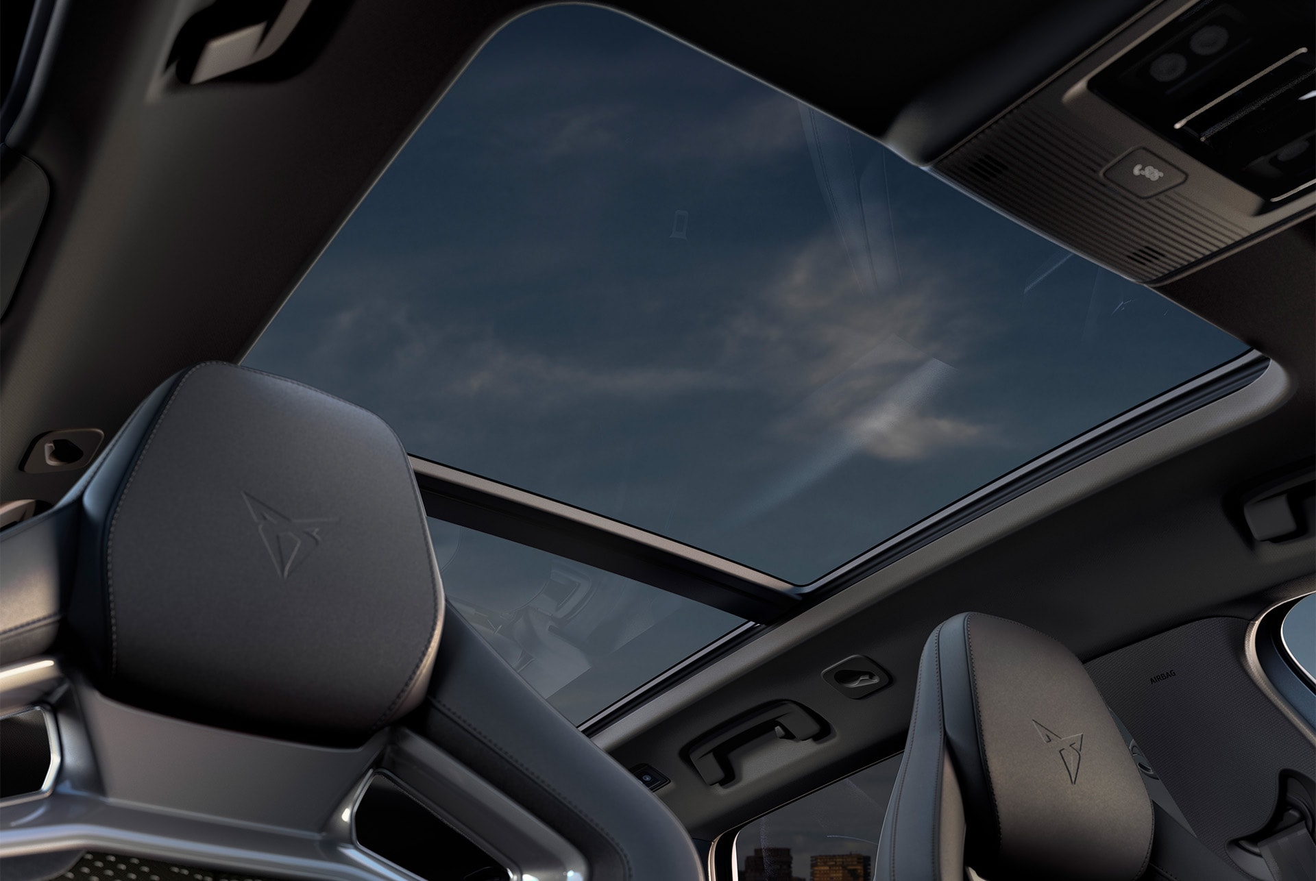 ny cupra leon sportstourer 2024 skyline utrustning uppgradering bil panorama elektriskt soltak