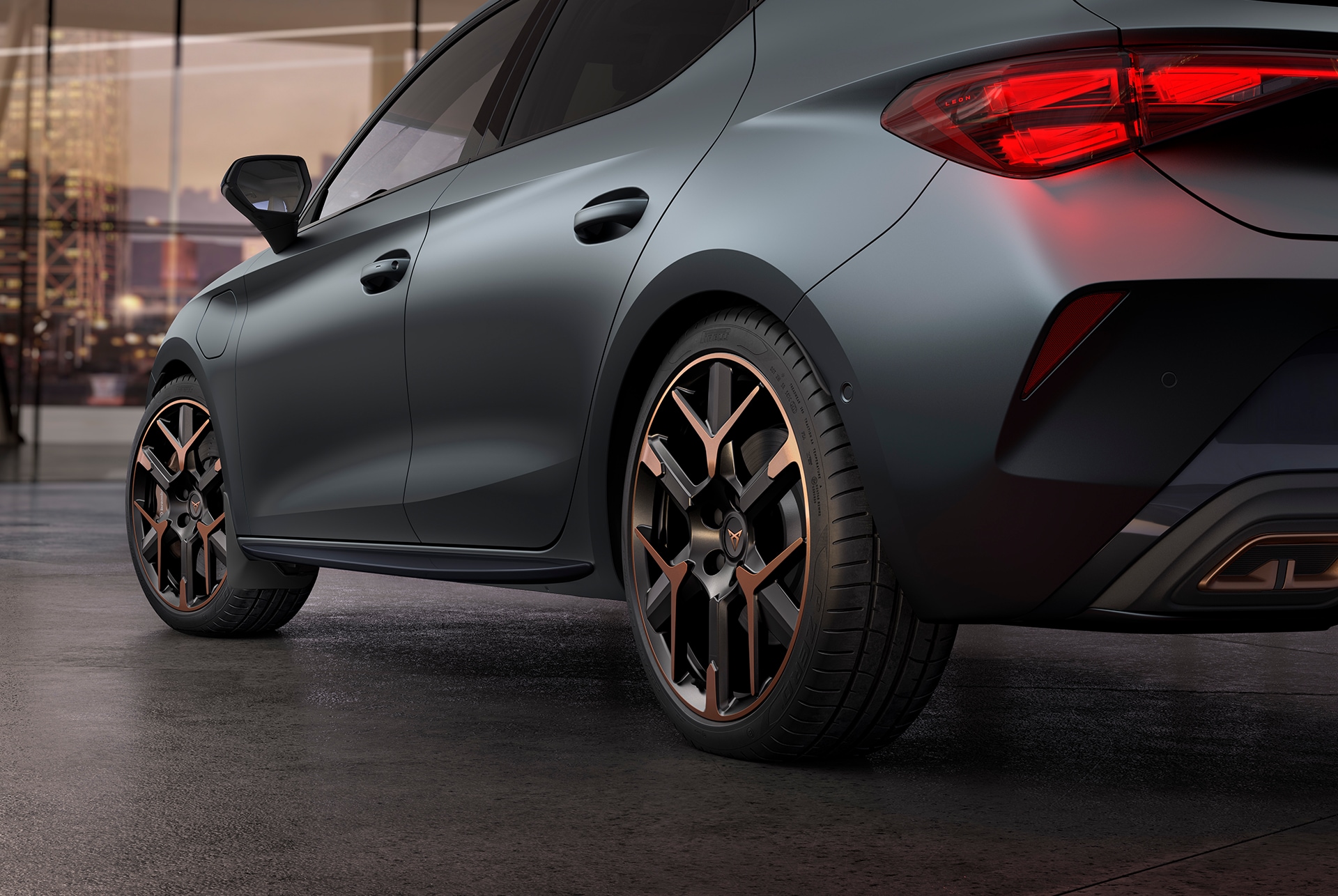 cupra leon sportstourer skyddad med stänkskydd fram