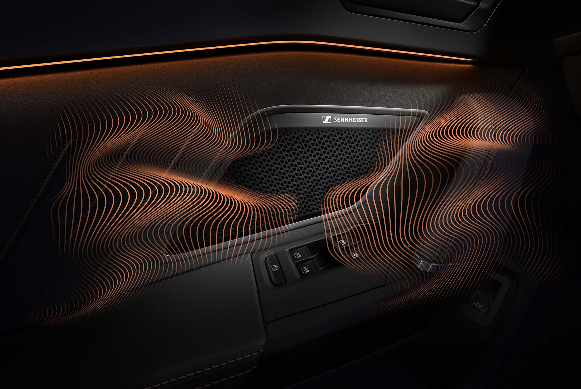 ny cupra leon 2024 PHEV-teknik, uppslukande med Sennheiser-utrustning. närbild av sennheiser-högtalare på cupra leon-dörrpanelen, ljudvågor och omgivningsbelysning.