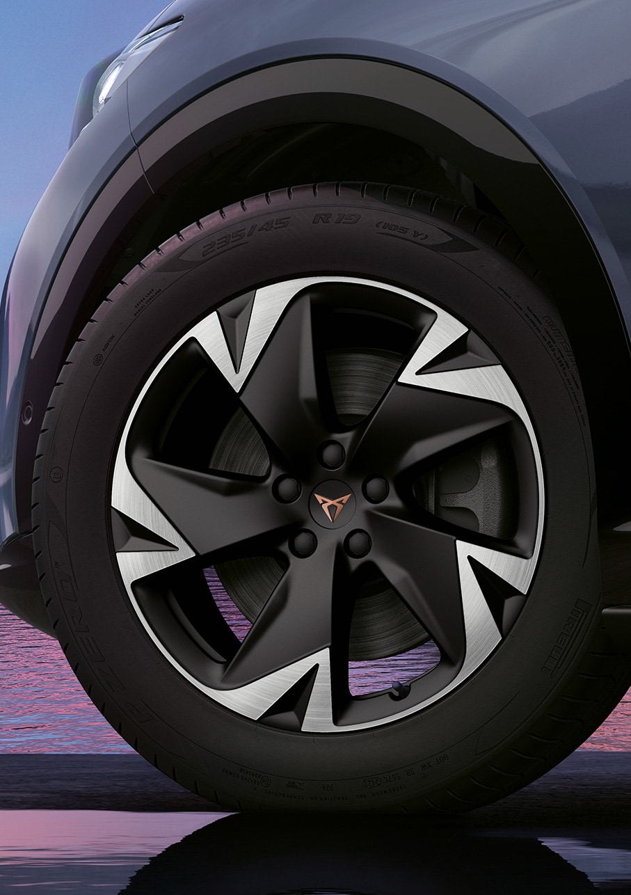 Nya 2024 cupra tavascan sport mattsvarta 19-tums aerofälgar
