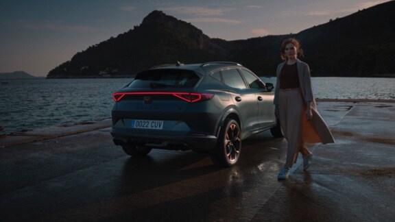 nya cupra formentor kompakt-suv med 100% ledbelysning